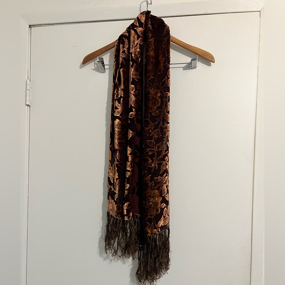 See-through floral scarf/wrap - Picture 4 of 9